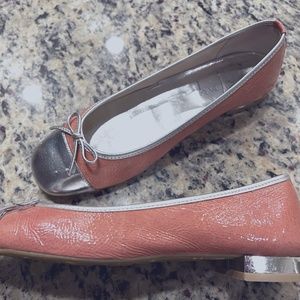 HU / SF ballet flats